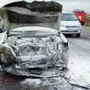 Горящая Camry и рассеченная бровь: подробности аварии возле Кайбал Горящая Camry и рассеченная бровь: подробности аварии возле Кайбал